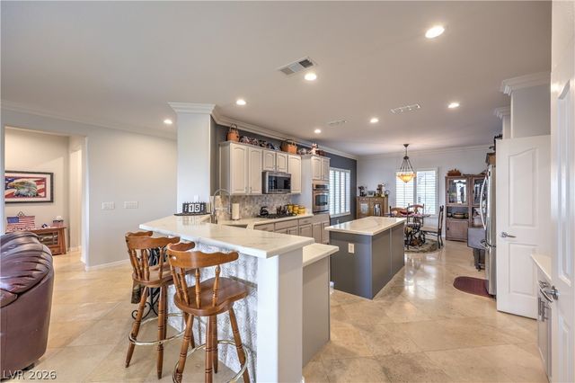 2550 Portsmouth Creek Avenue, Henderson, NV 89052