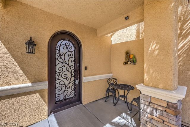 2550 Portsmouth Creek Avenue, Henderson, NV 89052