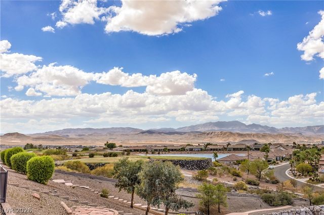 2550 Portsmouth Creek Avenue, Henderson, NV 89052