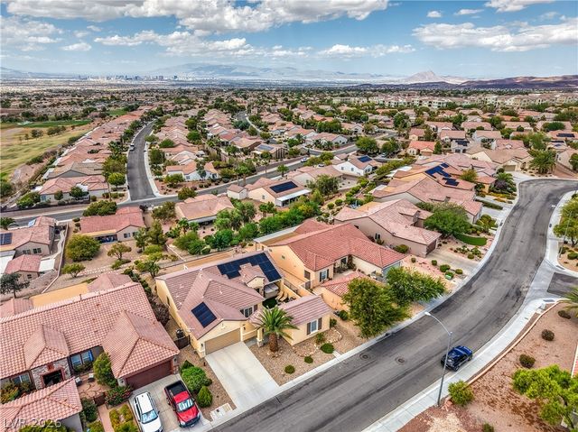 2550 Portsmouth Creek Avenue, Henderson, NV 89052