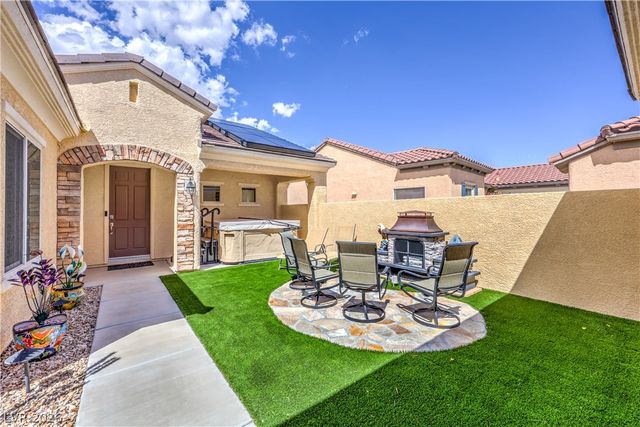 2550 Portsmouth Creek Avenue, Henderson, NV 89052