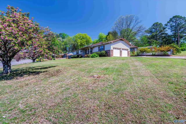 4906 Middleton Lane, Huntsville, AL 35816
