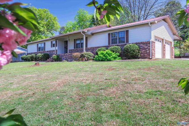 4906 Middleton Lane, Huntsville, AL 35816