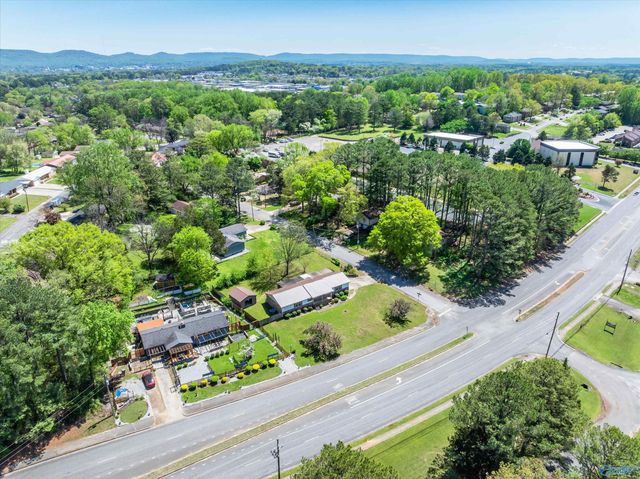 4906 Middleton Lane, Huntsville, AL 35816