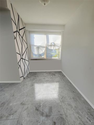 240 Cozine Avenue 5B, Brooklyn, NY 11207