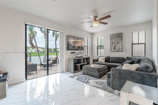 11382 SW 238th St, Homestead, FL 33032