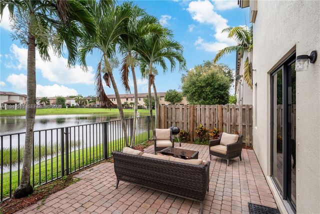 11382 SW 238th St, Homestead, FL 33032