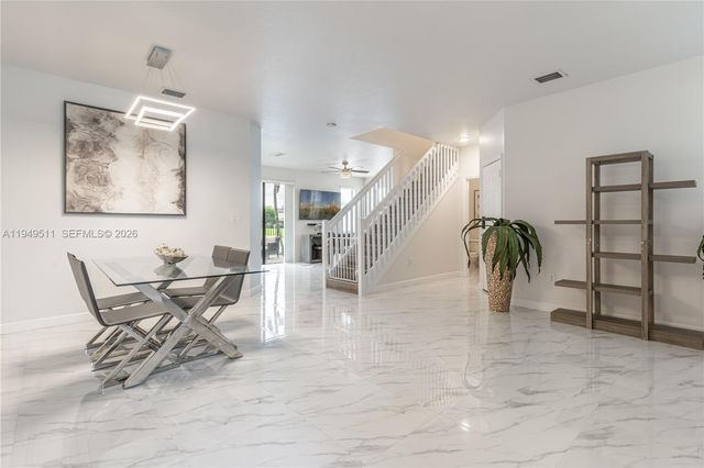 11382 SW 238th St, Homestead, FL 33032