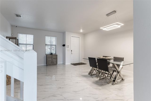 11382 SW 238th St, Homestead, FL 33032