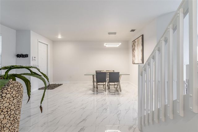 11382 SW 238th St, Homestead, FL 33032