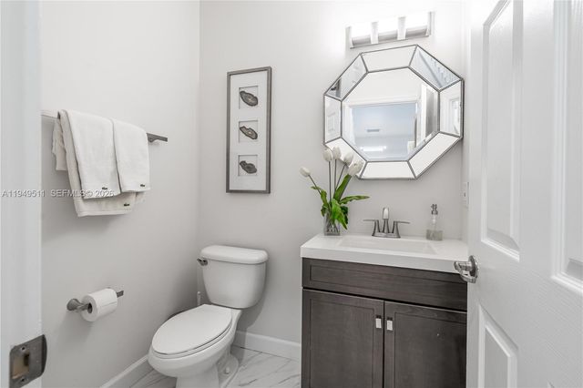 11382 SW 238th St, Homestead, FL 33032