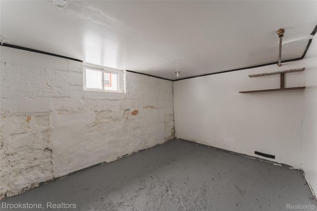 202 W Rundell Street, Pontiac, MI 48342