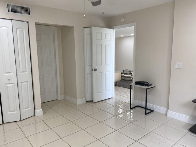 4501 FOUNTAINS Drive S 106, Lake Worth, FL 33467