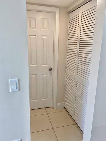 4501 FOUNTAINS Drive S 106, Lake Worth, FL 33467