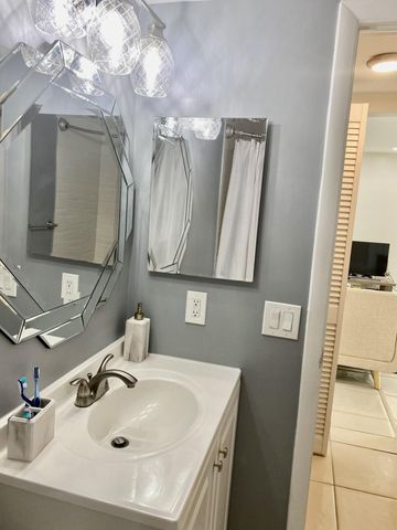 4501 FOUNTAINS Drive S 106, Lake Worth, FL 33467