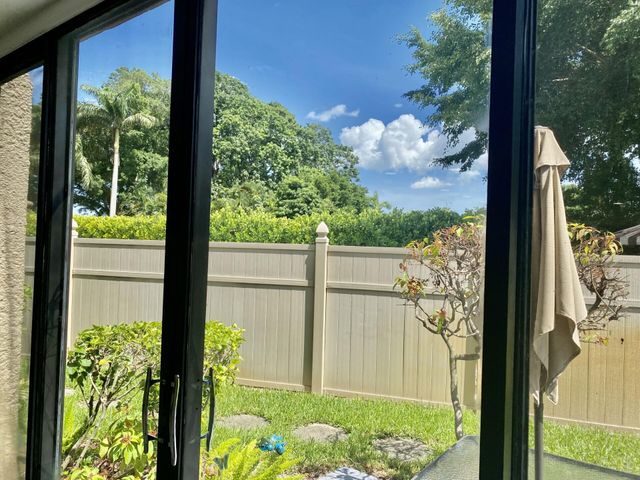 4501 FOUNTAINS Drive S 106, Lake Worth, FL 33467