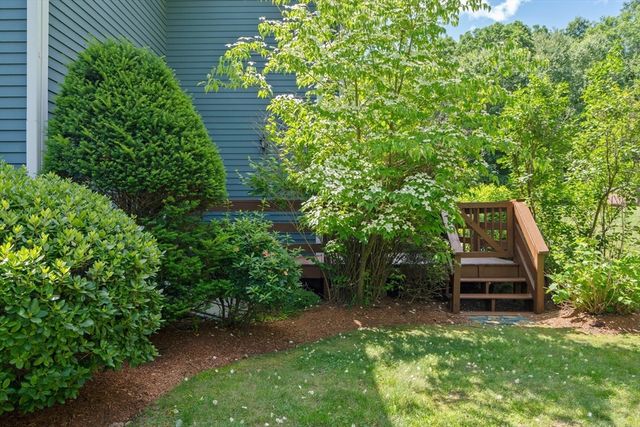 31 Forest Lane 31, Hopkinton, MA 01748
