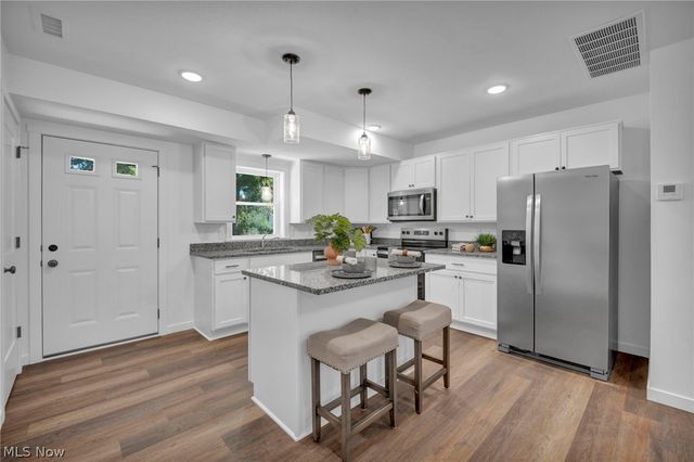 5235 Forest Avenue, Maple Heights, OH 44137