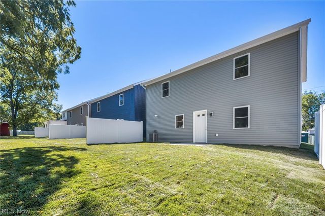 5235 Forest Avenue, Maple Heights, OH 44137