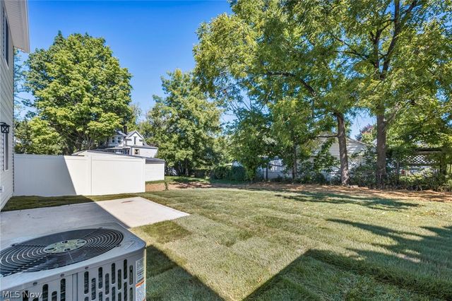 5235 Forest Avenue, Maple Heights, OH 44137