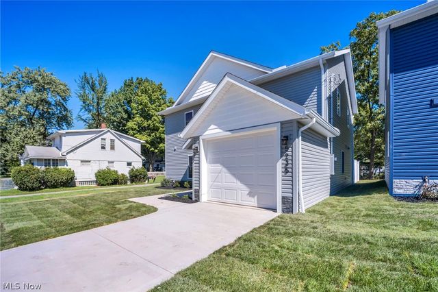 5235 Forest Avenue, Maple Heights, OH 44137