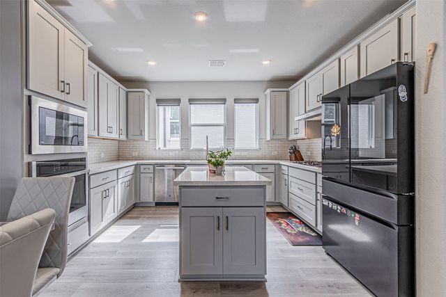 205 Castle Rock Drive, Melissa, TX 75454