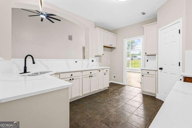 3132 Lovell Drive, Atlanta, GA 30311