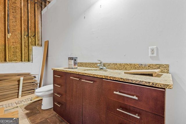 3132 Lovell Drive, Atlanta, GA 30311