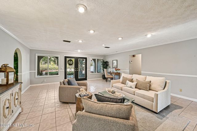 448 LAKE ASBURY Drive, Green Cove Springs, FL 32043