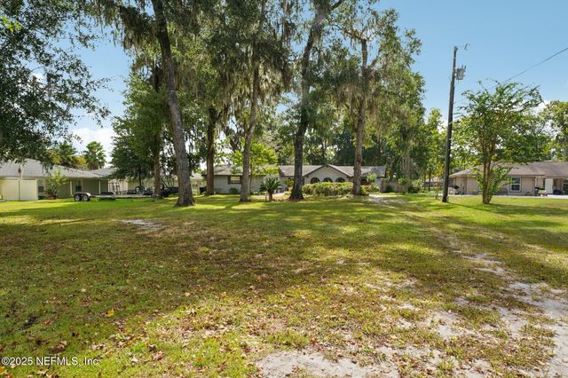 448 LAKE ASBURY Drive, Green Cove Springs, FL 32043