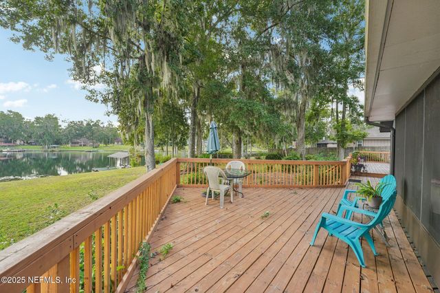 448 LAKE ASBURY Drive, Green Cove Springs, FL 32043