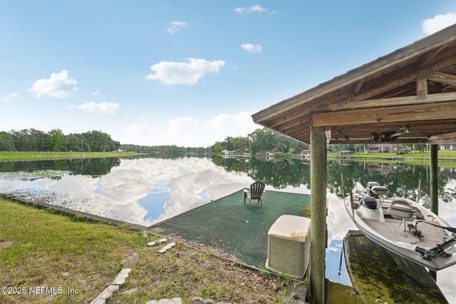 448 LAKE ASBURY Drive, Green Cove Springs, FL 32043