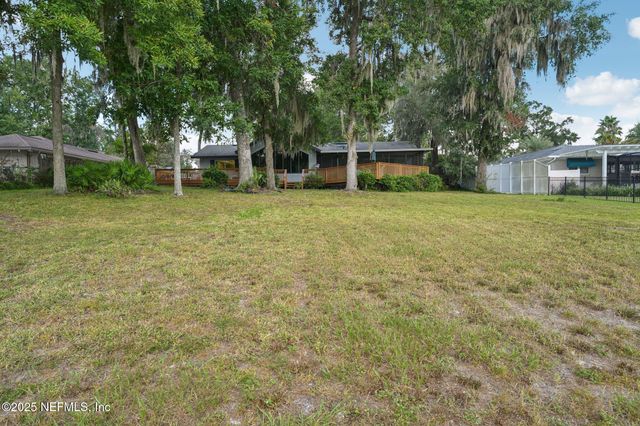 448 LAKE ASBURY Drive, Green Cove Springs, FL 32043
