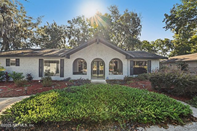 448 LAKE ASBURY Drive, Green Cove Springs, FL 32043