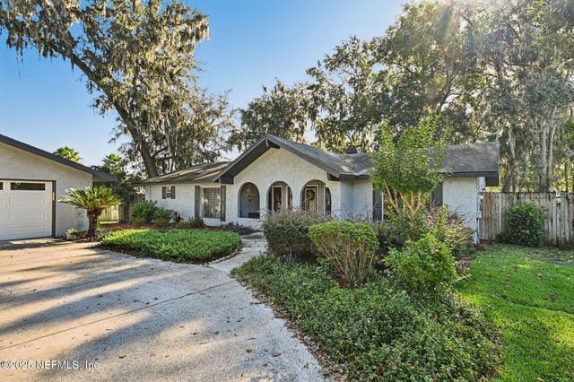 448 LAKE ASBURY Drive, Green Cove Springs, FL 32043