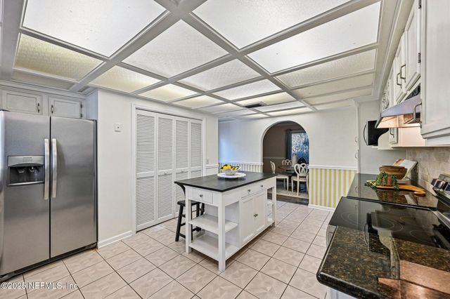 448 LAKE ASBURY Drive, Green Cove Springs, FL 32043