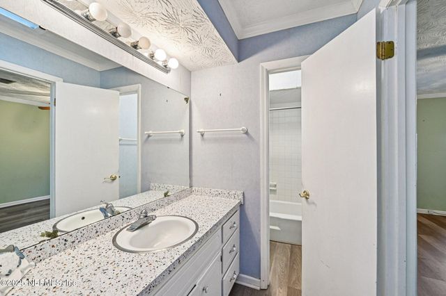 448 LAKE ASBURY Drive, Green Cove Springs, FL 32043