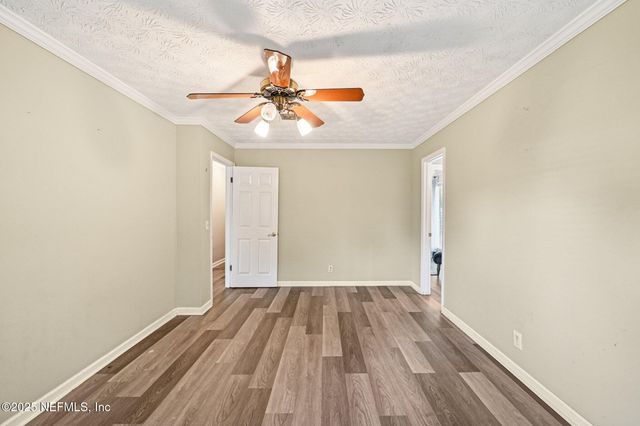 448 LAKE ASBURY Drive, Green Cove Springs, FL 32043