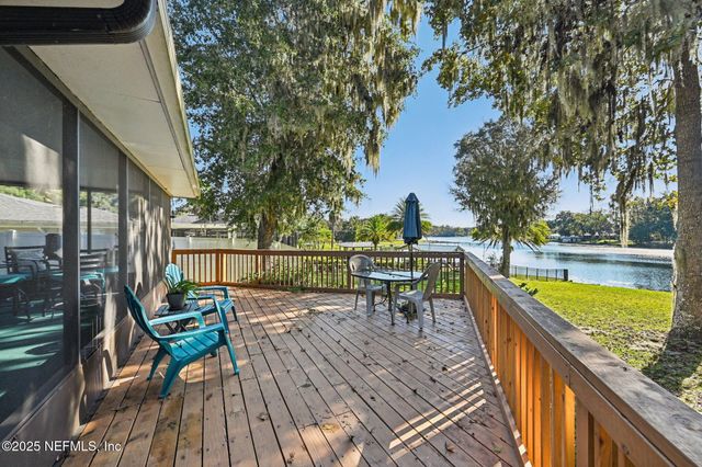 448 LAKE ASBURY Drive, Green Cove Springs, FL 32043