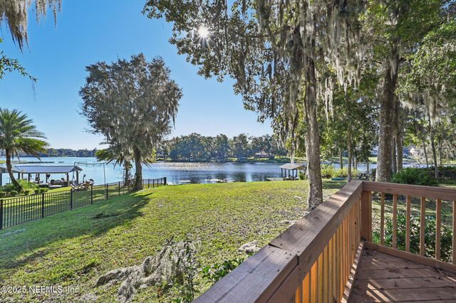 448 LAKE ASBURY Drive, Green Cove Springs, FL 32043