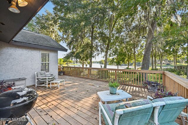 448 LAKE ASBURY Drive, Green Cove Springs, FL 32043