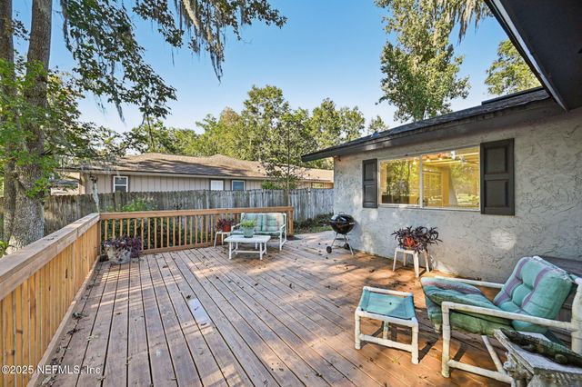 448 LAKE ASBURY Drive, Green Cove Springs, FL 32043