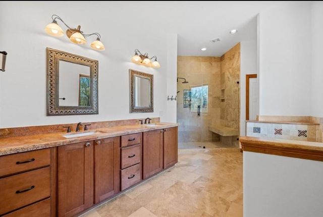 551 Private Road 643a, Dayton, TX 77535