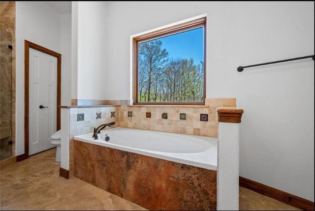 551 Private Road 643a, Dayton, TX 77535