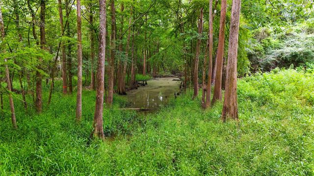 551 Private Road 643a, Dayton, TX 77535