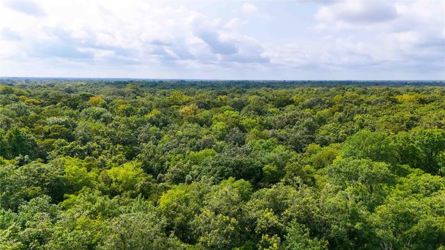 551 Private Road 643a, Dayton, TX 77535