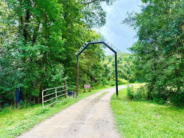 551 Private Road 643a, Dayton, TX 77535