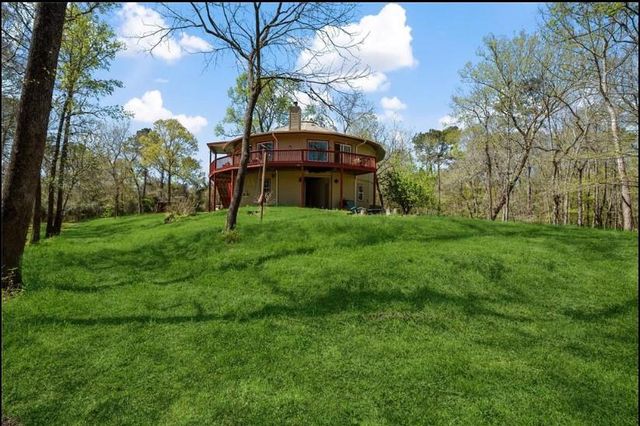 551 Private Road 643a, Dayton, TX 77535