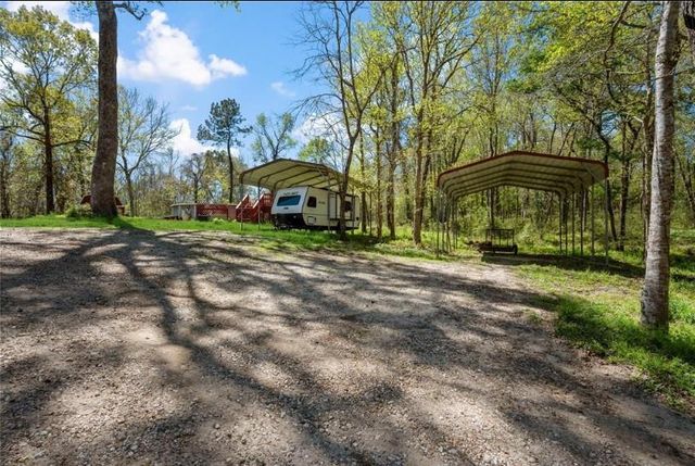 551 Private Road 643a, Dayton, TX 77535