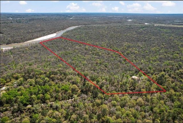 551 Private Road 643a, Dayton, TX 77535
